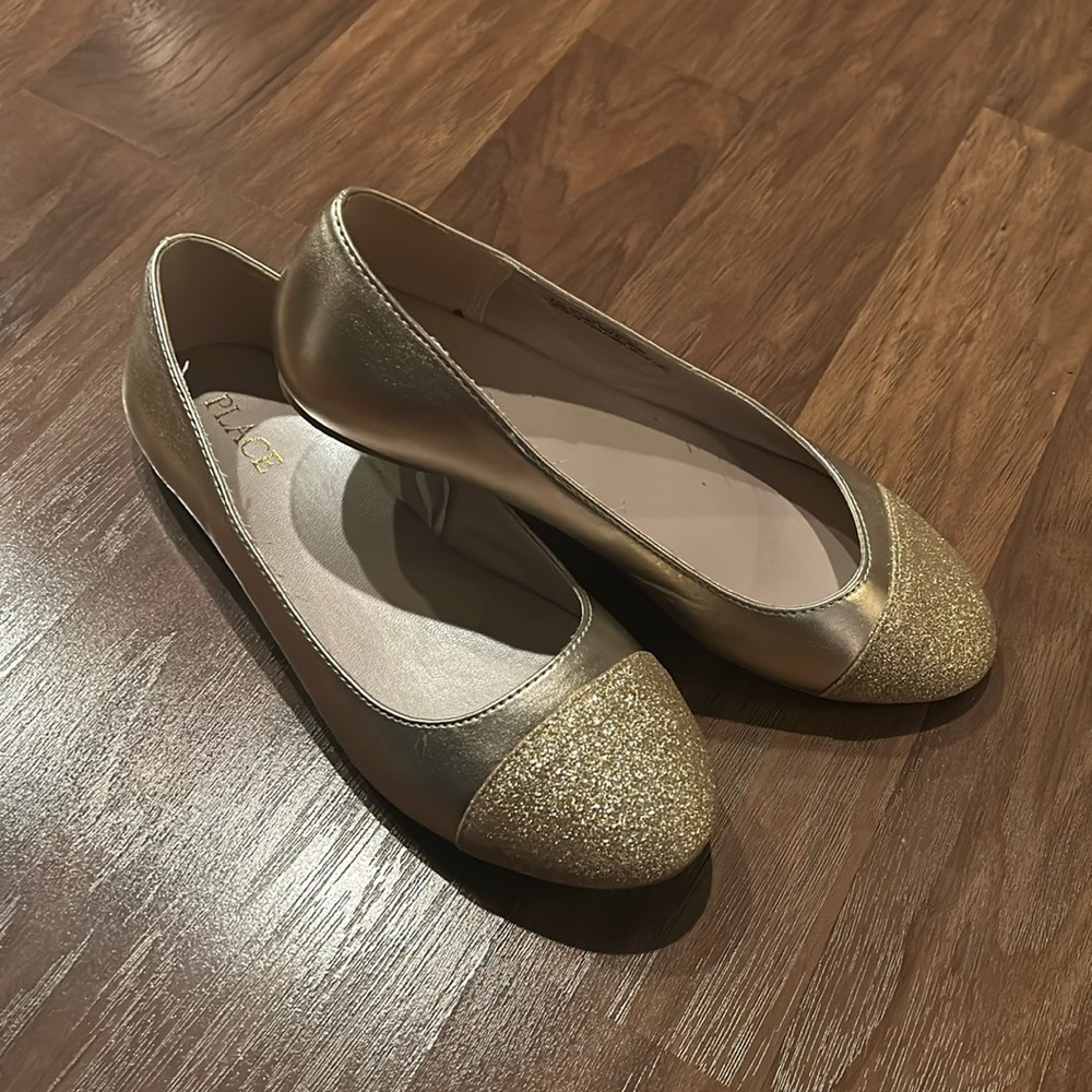Girl glitter shoes